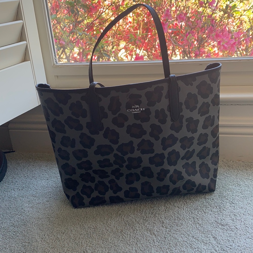 Coach large carry all cheetah print tote bag